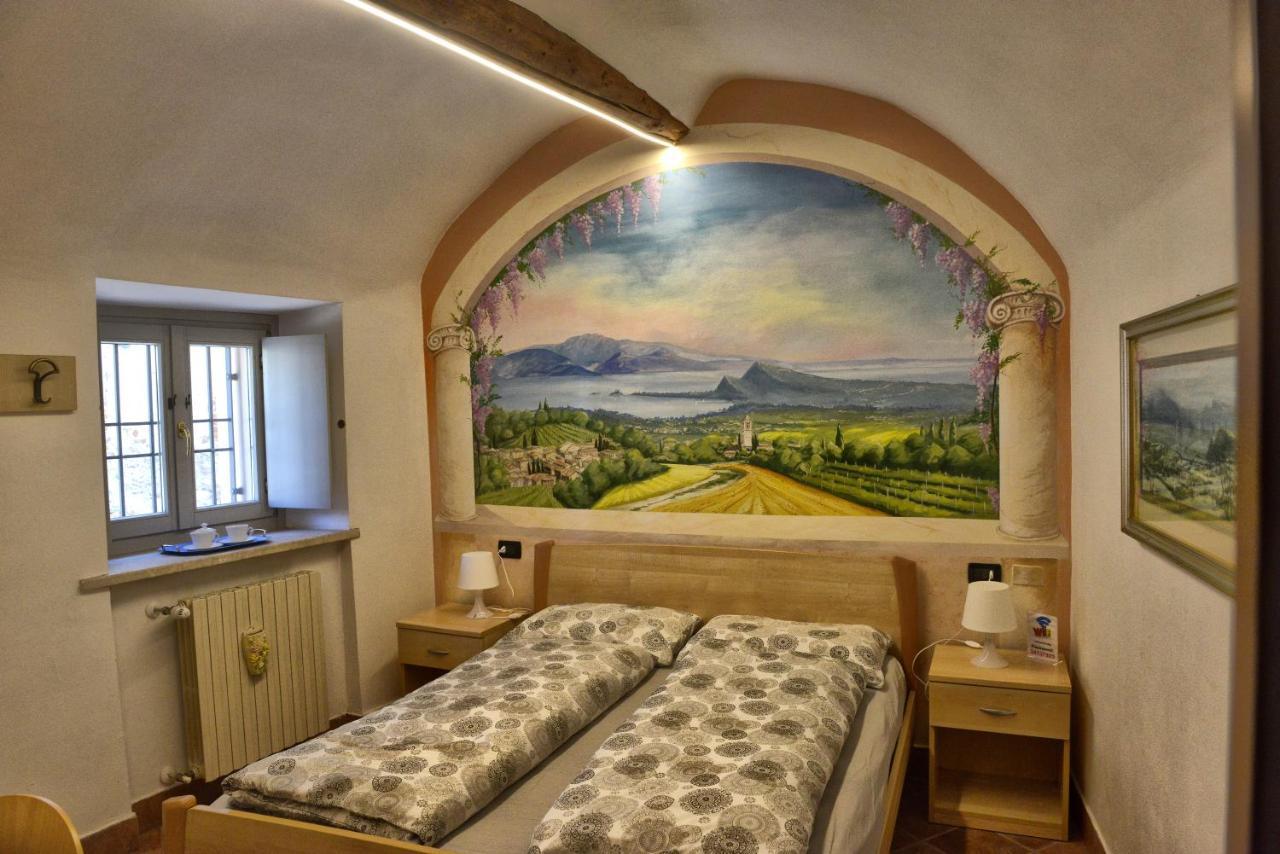 B&B Antiche Mura Puegnago sul Garda Exterior foto